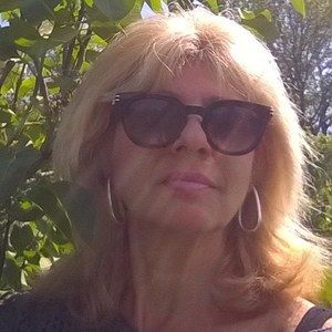 Meet your Posher, Elena